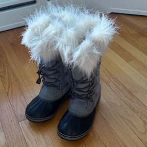 Sorel Black and Gray Boots with White Fur Trim